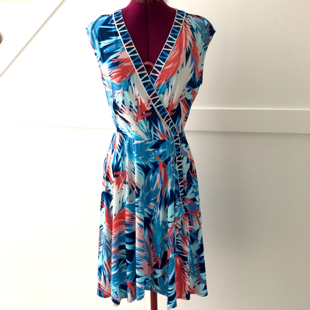 BCBGMaxAzria Print Faux Wrap Dress Size M